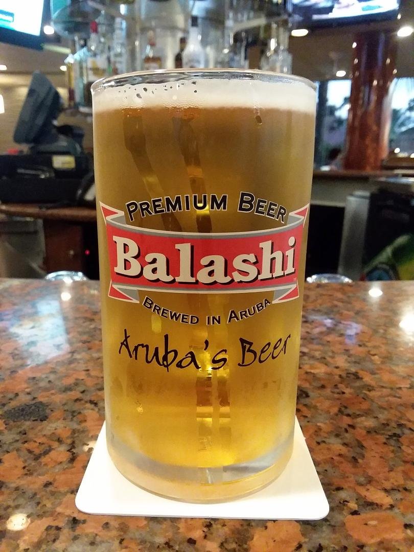Sitting here drinking Horseshoe ale at the 99, wishing I was still sitting in Aruba drinking Balashi...