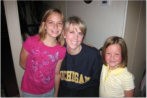 Heather's 2 daughters Bailey and Payton and my daughter Daniece