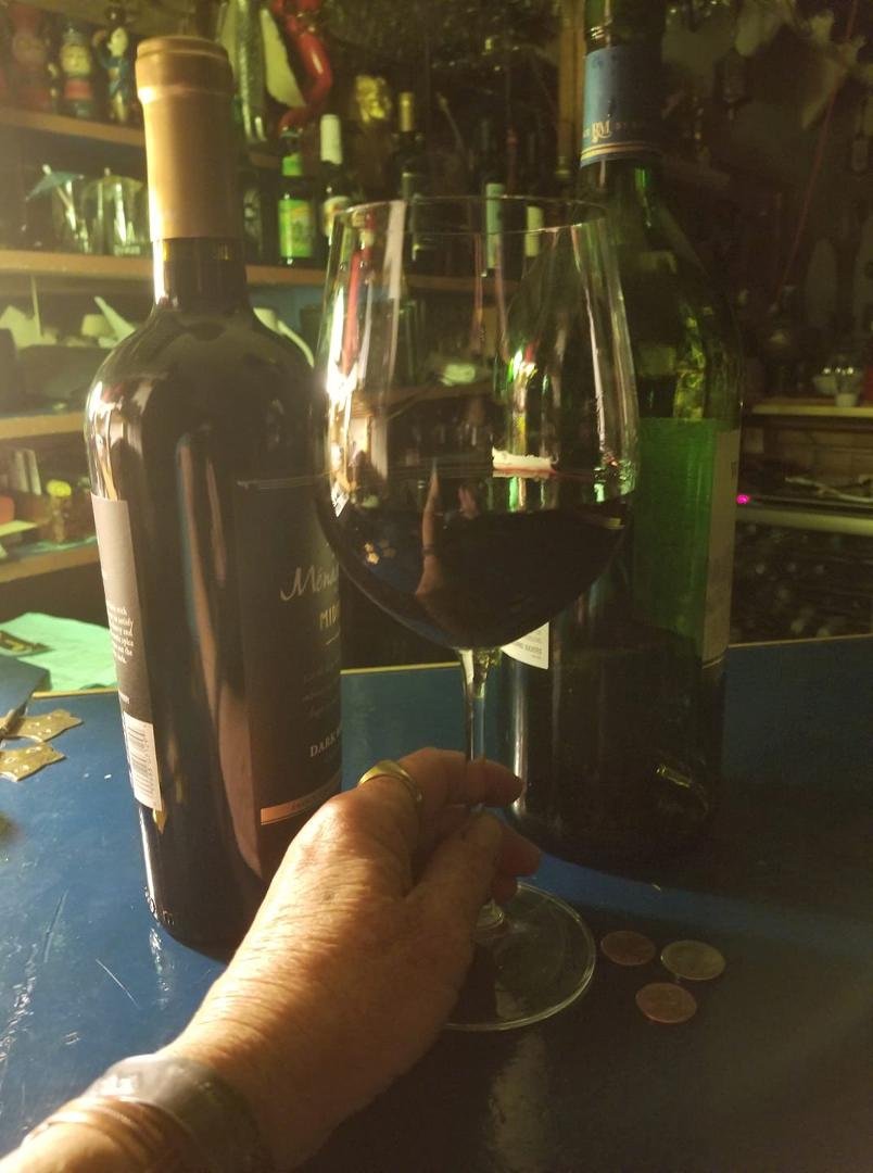 My size wine glass. 😇😇