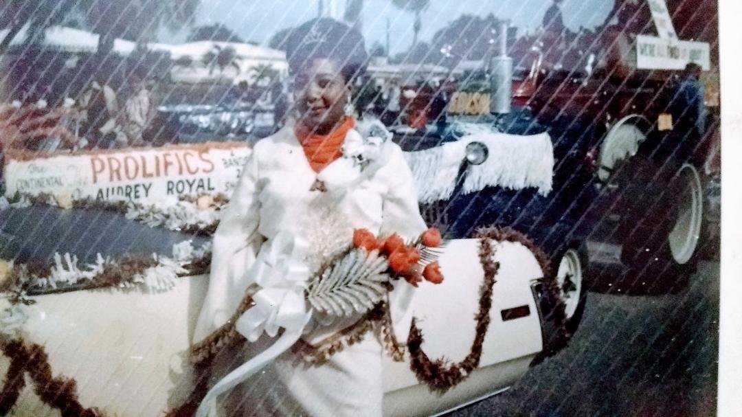 Mal Womack's album, Mobile Uploads