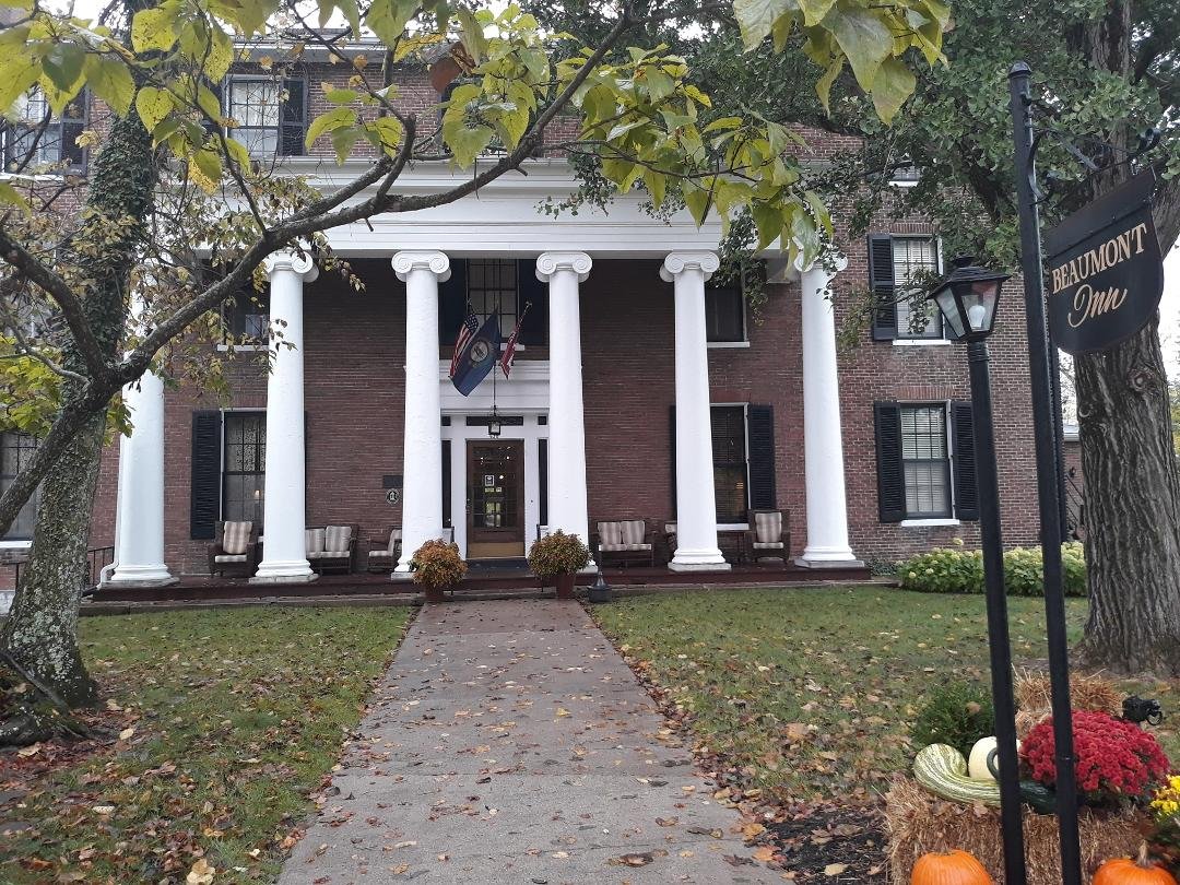 A nice relaxing getaway weekend in Kentucky. We love this Inn.