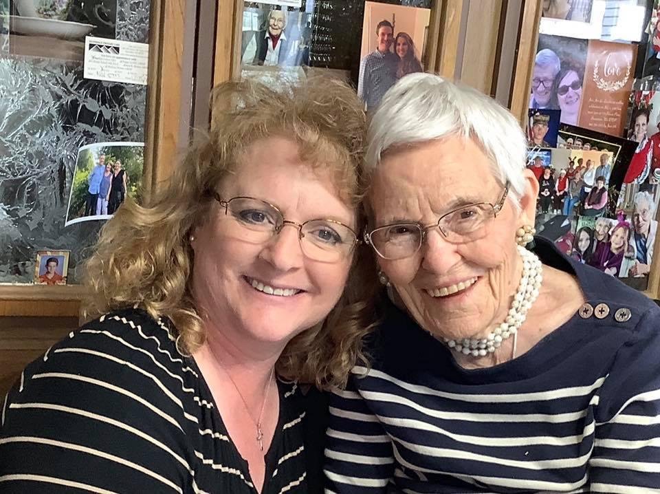My trip to Washington! My brother in laws BEAUTIFUL flowers, my morning view for coffee, flowers and the street in Leavenworth!  And....my dear 96 year old “mom”!!! Cynthia Sora.... I am here now! It’s so beautiful here!!