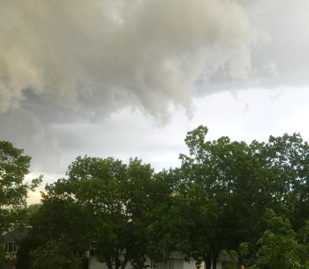 Start of the short storm.