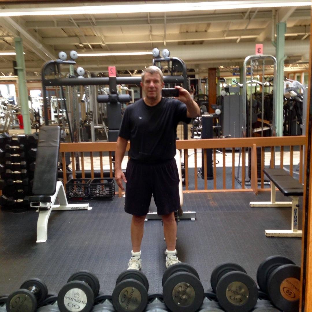 This year's gym selfie posted for absolutely no good reason.