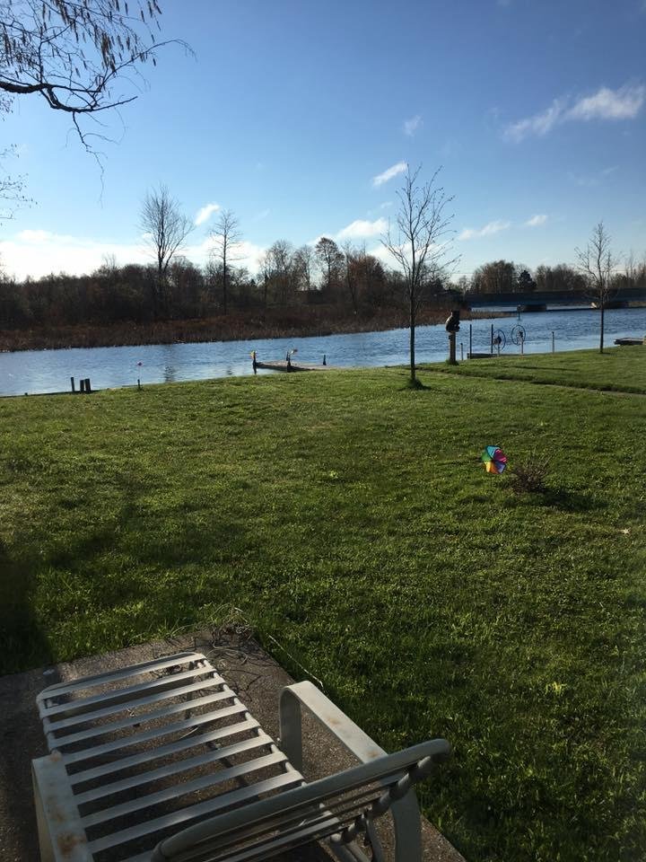 Cold morning at Houghton lake.
