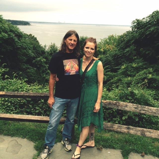 Larry loves his new WHY THE GRATEFUL DEAD MATTER tee-shirt.