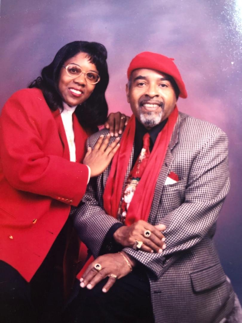 Darnice Bell's album, Mobile Uploads