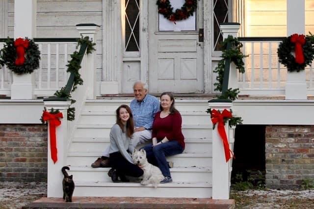 Merry Christmas from the Hands! (John, Lois, and Meme)