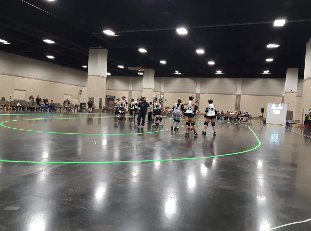 In knoxville, tn tonight and watched the youngest daughter in a roller derby match between the Greenville derby dames and the knoxville hard knox.... Greenville won. Lots of fun. Back home to Winchester tomorrow.