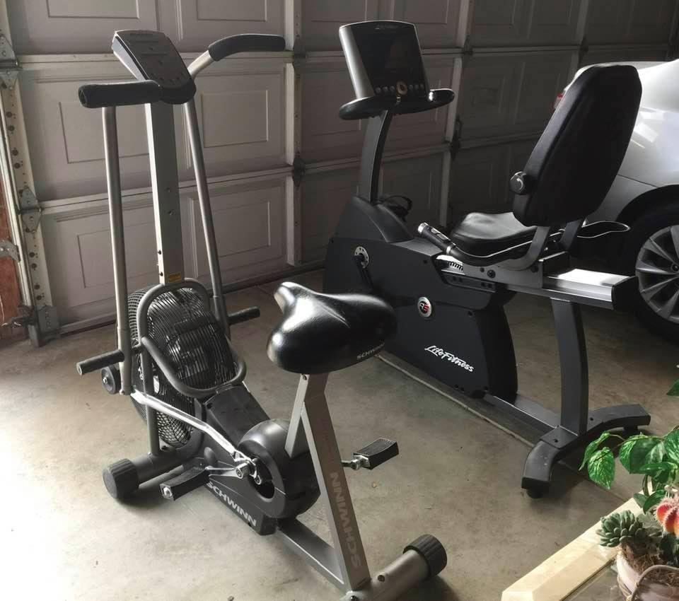 Bought a recumbent bike for Dave; I rode 10 miles today on my upright and Dave, well he has good intensions 🤣🤣🤣