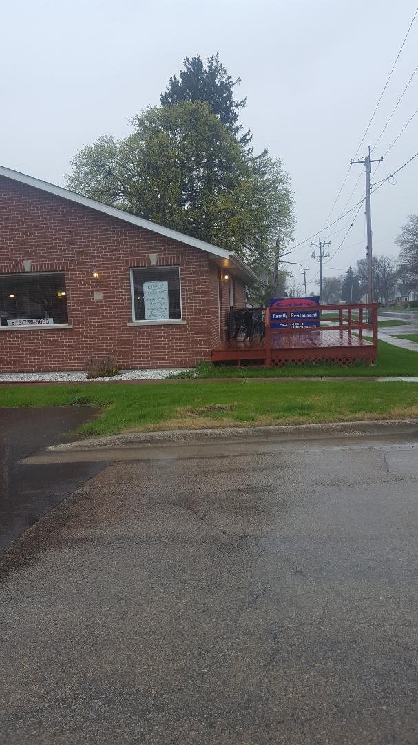 Carry-out breakfast was awesome. Can't wait to be able to eat-in. Great food, great service, great people.