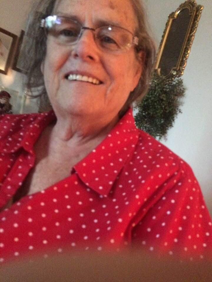 My four year old great-granddaughter took this picture.