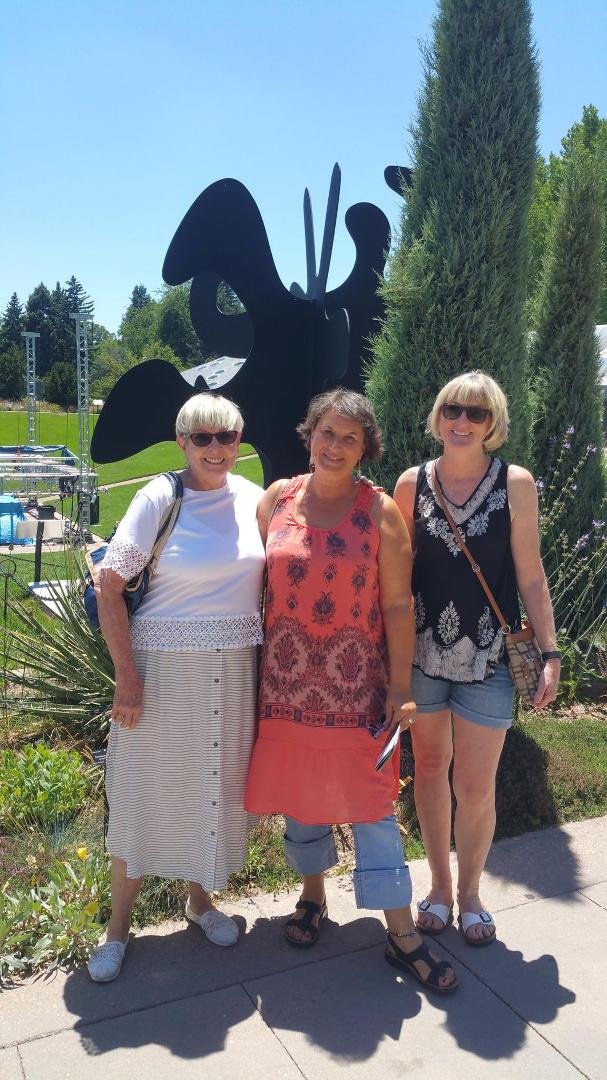 My daughter hosted a friend from France who lived with us 41 summers ago as a foreign exchange student. So great to have her visit us again. We visited the Botanic Gardens one of the days during her visit.