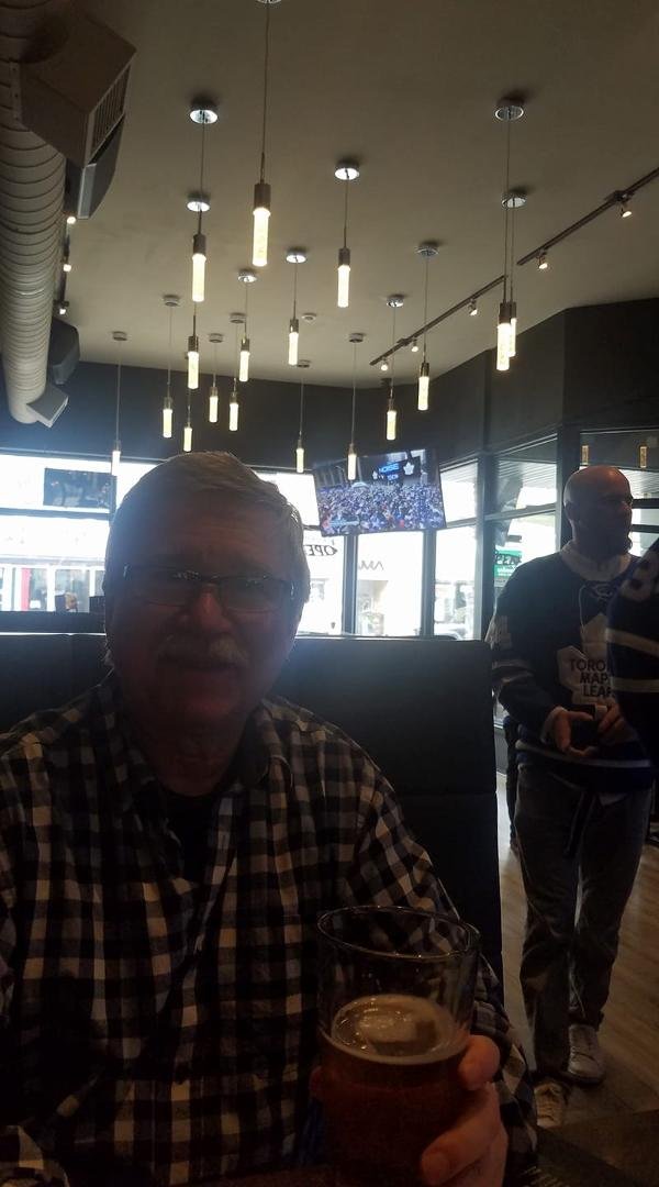 So here we are at Wendel Clark's in Brampton waiting for Leafs game to start. GO LEAFS GO!!