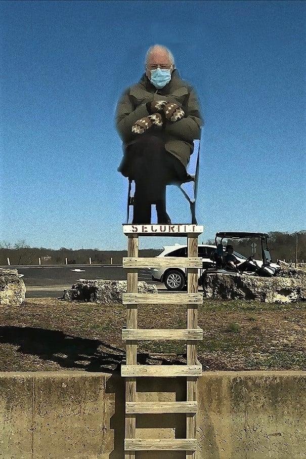 Winter Season Beach Security here in Raintree Plantation Hillsboro, MO. The poor guy needed a job. 😎