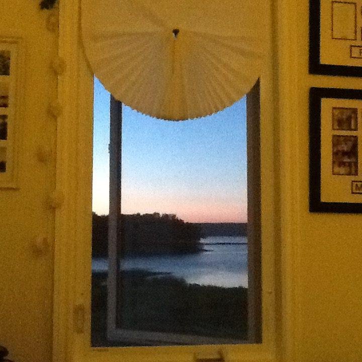 Cottage life! Lying on the couch -window view🇨🇦👍😍💕