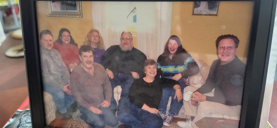 I have been wanting to send this photo for siblings' day all week! I always loved this photo. I think it was taken at Auntie Del's 80th birthday party.