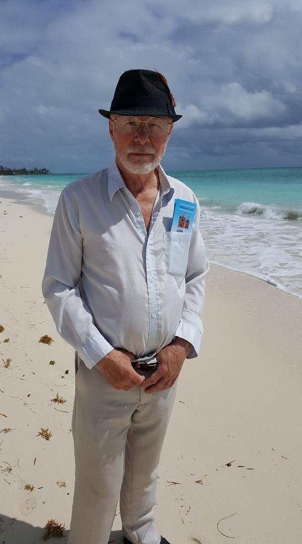 Robert Doutt in his beach mode.