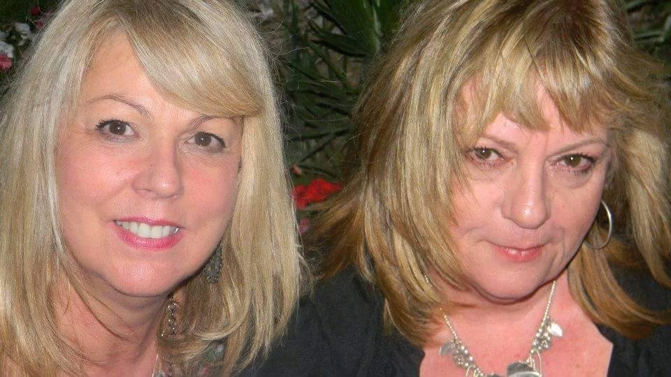 Beth & Liz (2 crazy & fun girls)