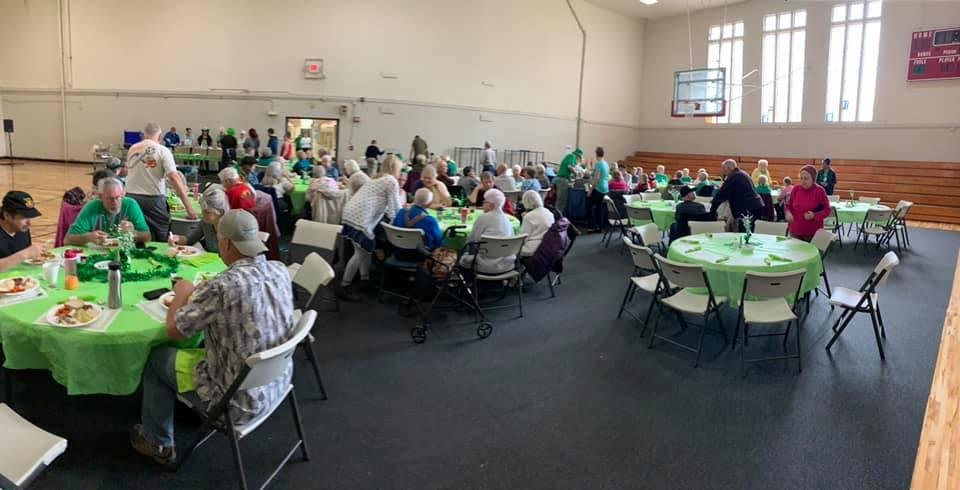 Panorama of those in attendance. Good crowd and all enjoyed. OMG, forgot new friends Jim and Arlene Rockwell.