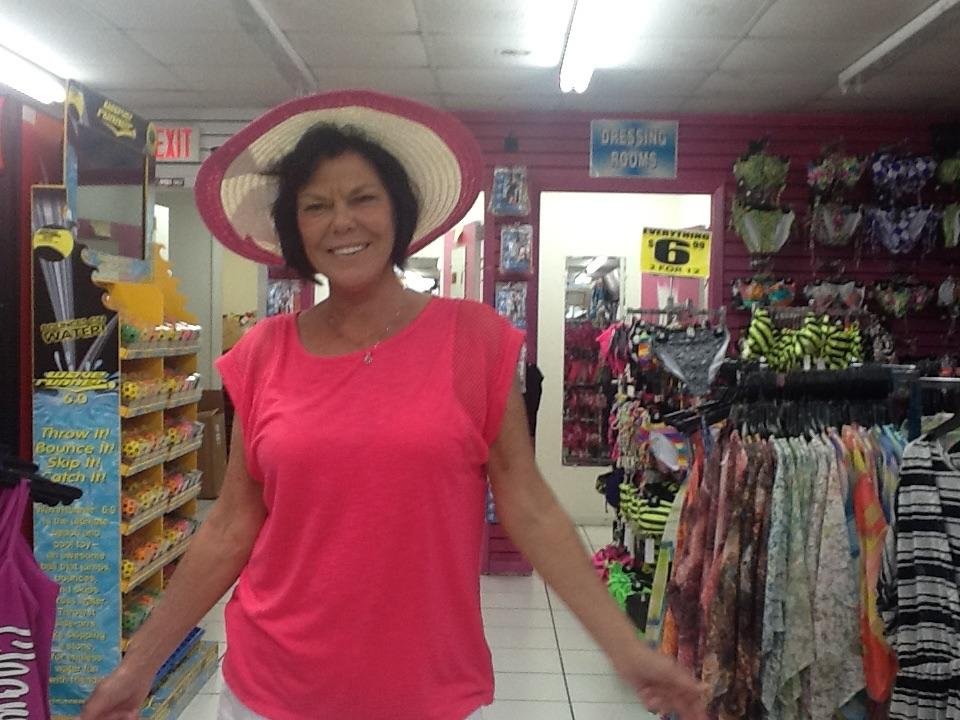 Vacation Clearwater Beach. Shopping with the girls.