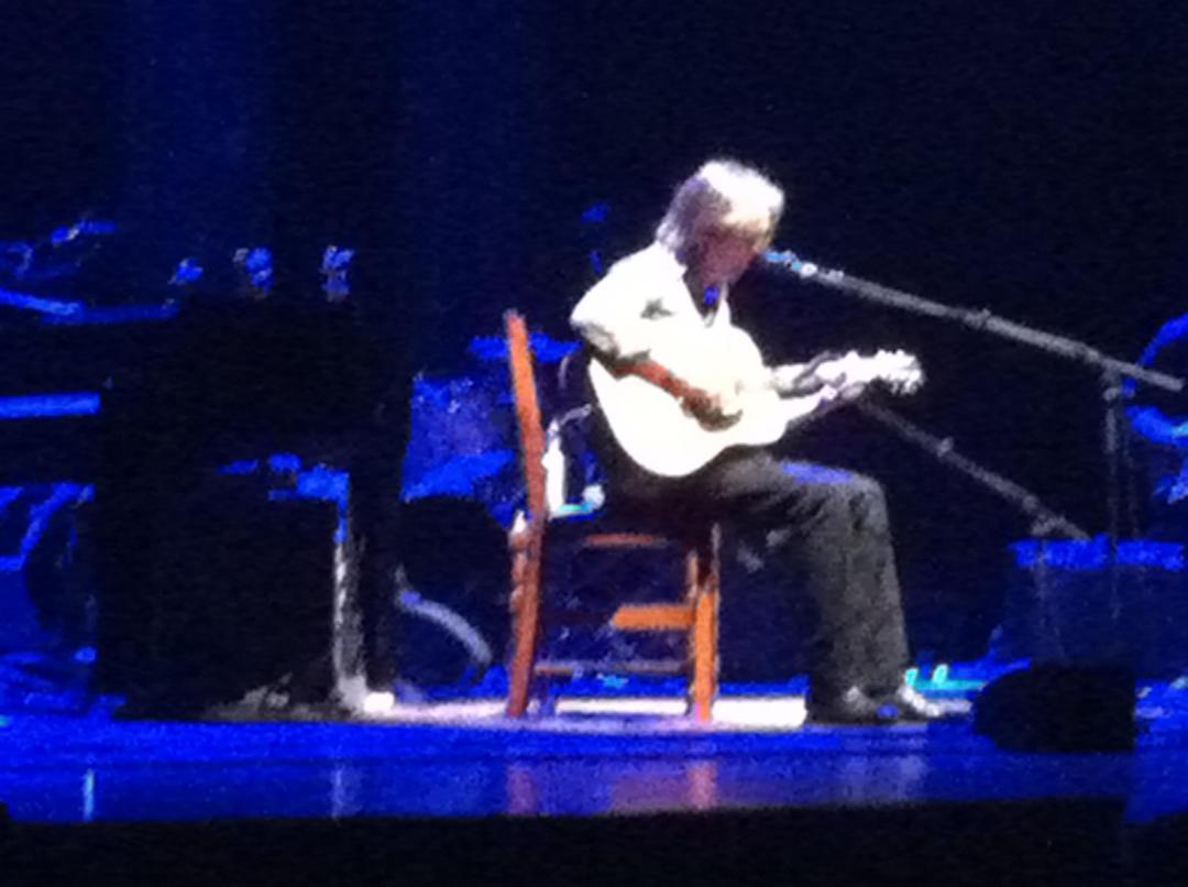 A night in heaven - ninth row at Seattle's Benaroyal 
Symphony Hall - acoustic tour with Jackson Browne.  An evening fullfilled, if only more often; life would be good.