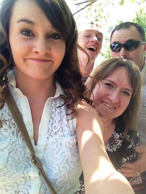 love how mom and dad and brother in the way back manage to nail this selfie business.....LOL