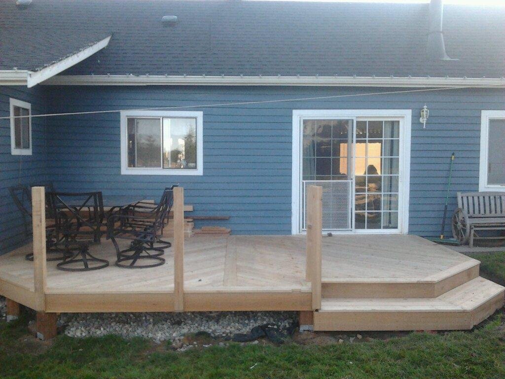 Rails and stain.... and we're done... woohoo!