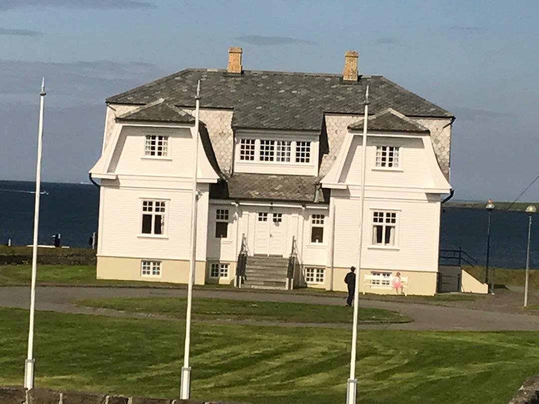 As a result of meeting at this building, Hofdi, in Reykjavic on 11–12 October 1986, President Ronald Reagan and Mikhail Gorbachev eventually signed the 1987 Intermediate-Range Nuclear Forces Treaty between the United States