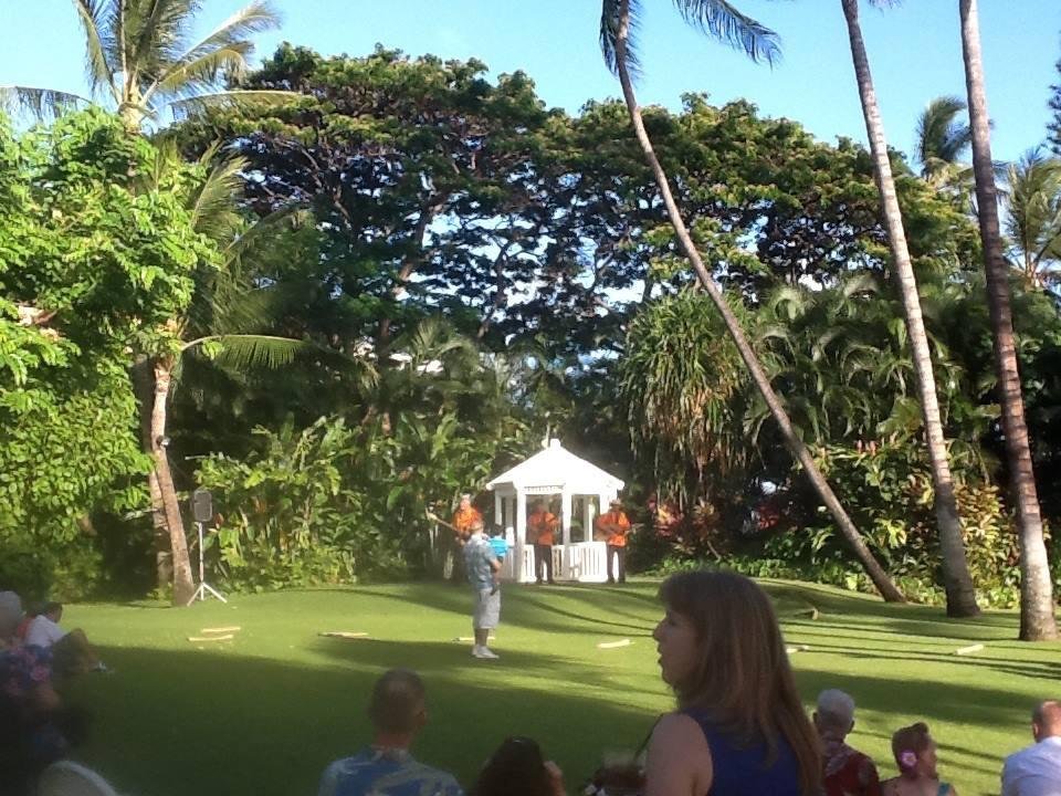 Live Music and dancers