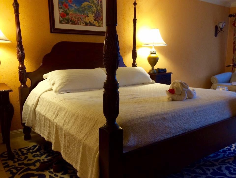 This towel character greeted us welcome yesterday. Not sure if it's a piggy or not