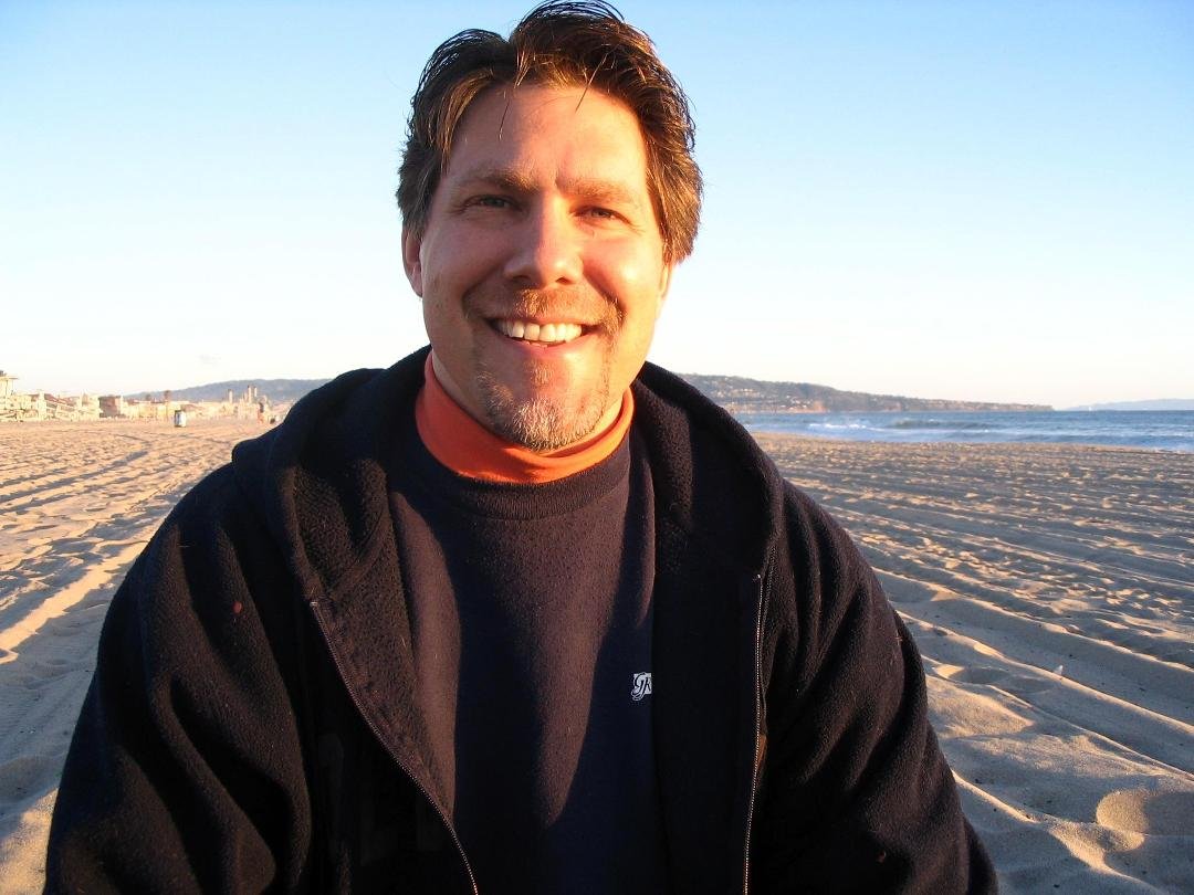 TBT - me in 2006 in Hermosa Beach. I think this might have been for my birthday, but I'm not sure - it looks kind of cold for April. Hmmmm ...