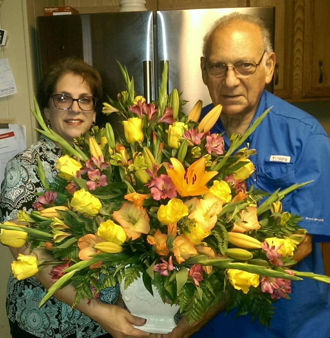 Gayla Messarra's Memorial flowers this morning at Church.
Yellow was Gayla's preferred color!
With Greta Messarra Woodward