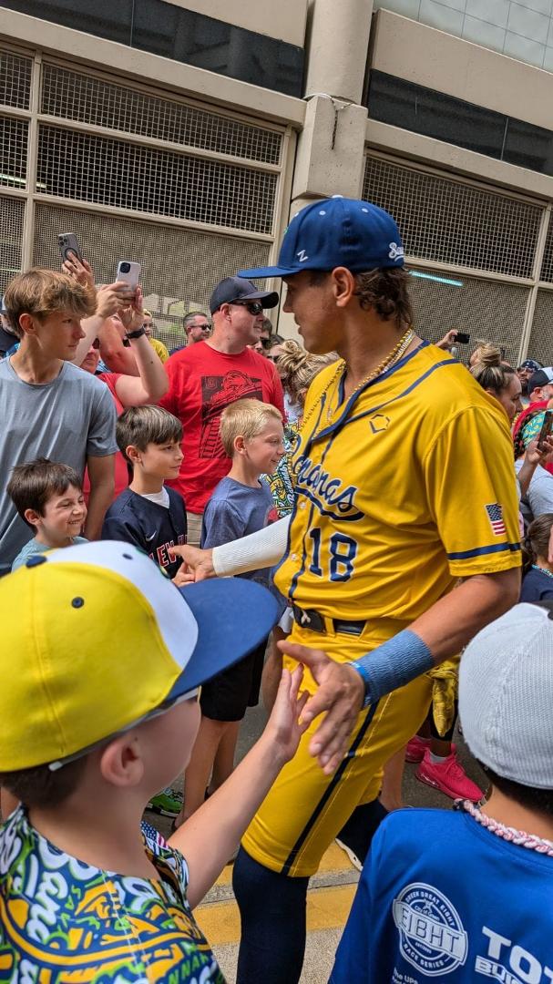 Karson meets the Savanna Bananas in Cleveland today