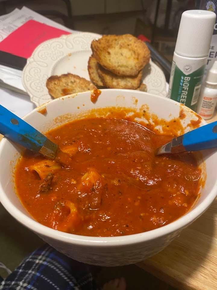 This is the first time in about a month that I have actually made A nice dinner that will have a few days of leftovers and I will freeze more for consumption later.
I cooked up a mixture of Ground Beef and Ground Turkey w