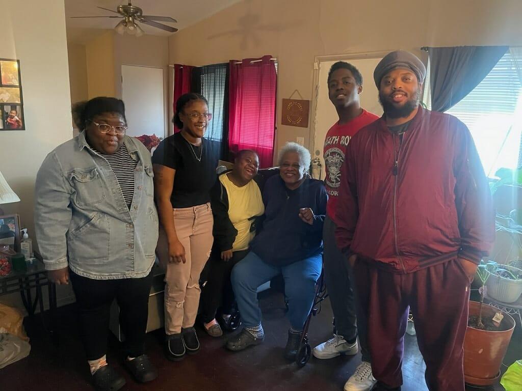 Dontay Davis' album, Mobile uploads