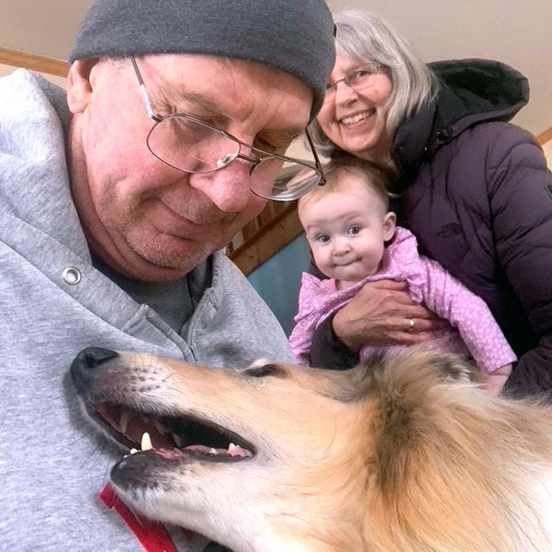 My youngest peep, Maddie, dropped in for some Tippy attention. I was happy to oblige! #peeps #yesimonmytippytoes #tippytoe #lodi #lodiwi #wisconsindogs #dogsofwisconsin #happydays #puppyfun