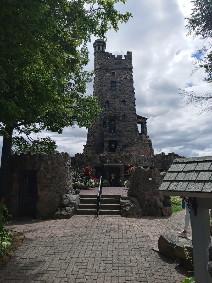 Christopher Loucks' album, Thousand Islands -Boldt Castle