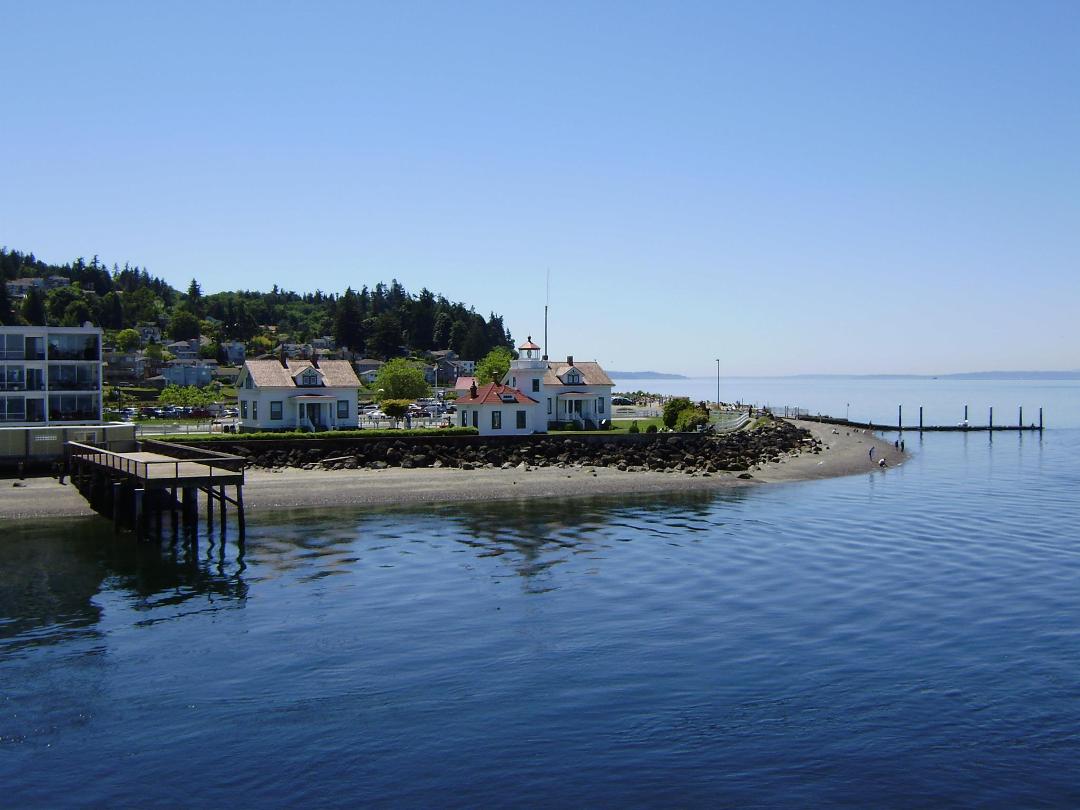 Leaving the ferry terminal in Mukilteo, headed for Whidbey Island.