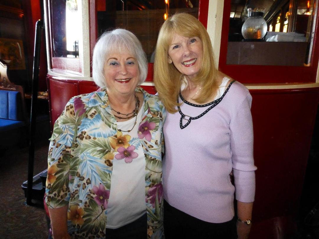 On Easter Karen and Rick cruised into Long Beach after their 15 day cruise. After a fun day visiting we took them to LAX for their flight back to Missouri. So nice to catch up with old friends!