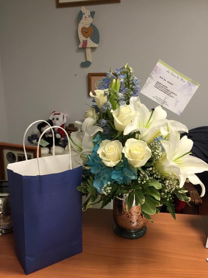 Celebrating my 25th Anniversary today working for Elevator Control Service. Had surprise breakfast party for me!! Thanks for the beautiful flowers, gift cards and yummy breakfast!!! Feeling very appreciated 😋.
