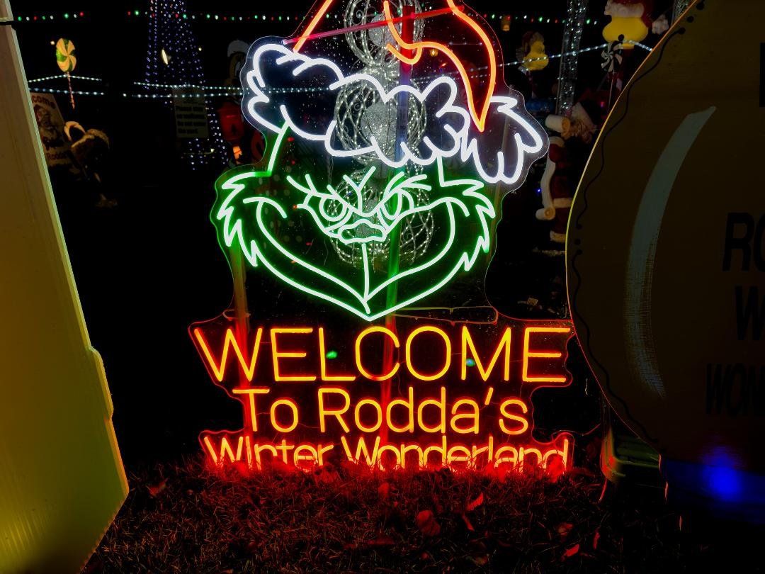 Rodda's Winter Wonderland - Come on out this Saturday, December 16th from 5:30 - 7:30 to see Grinch, Santa & Mickey Mouse. It will be the last appearance for Santa & Mickey. Bring your cameras for the perfect Christmas ph
