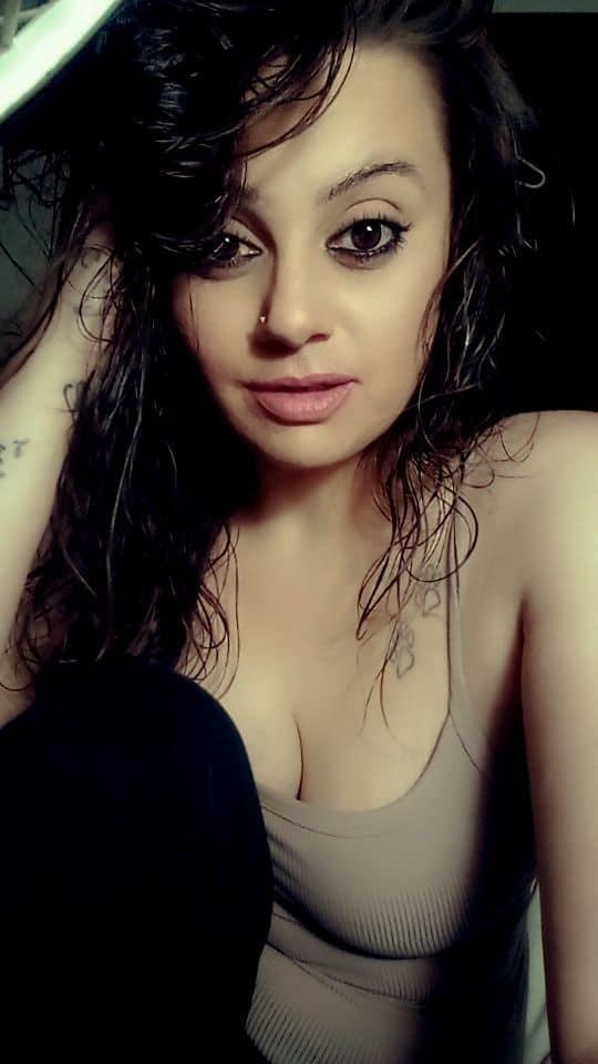 Dezarae Conniff's album, Mobile uploads