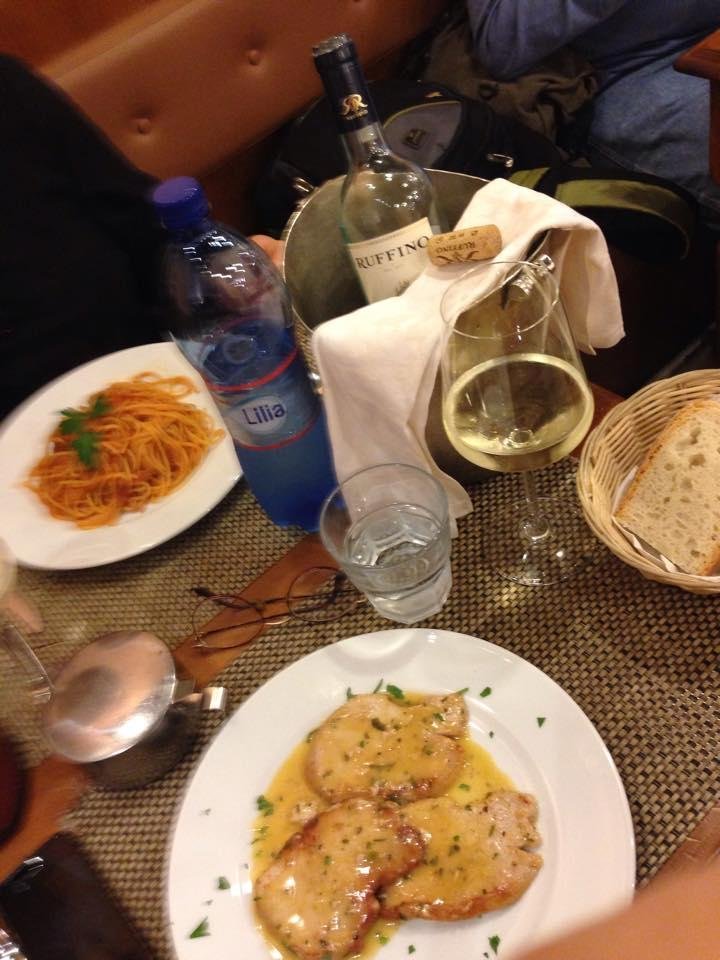 It's Saturday afternoon. It's raining. Perhaps an early dinner? 😉 perfecto!