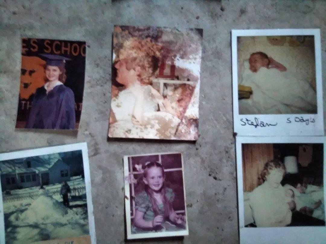 Charles Howell's album, Mobile Uploads