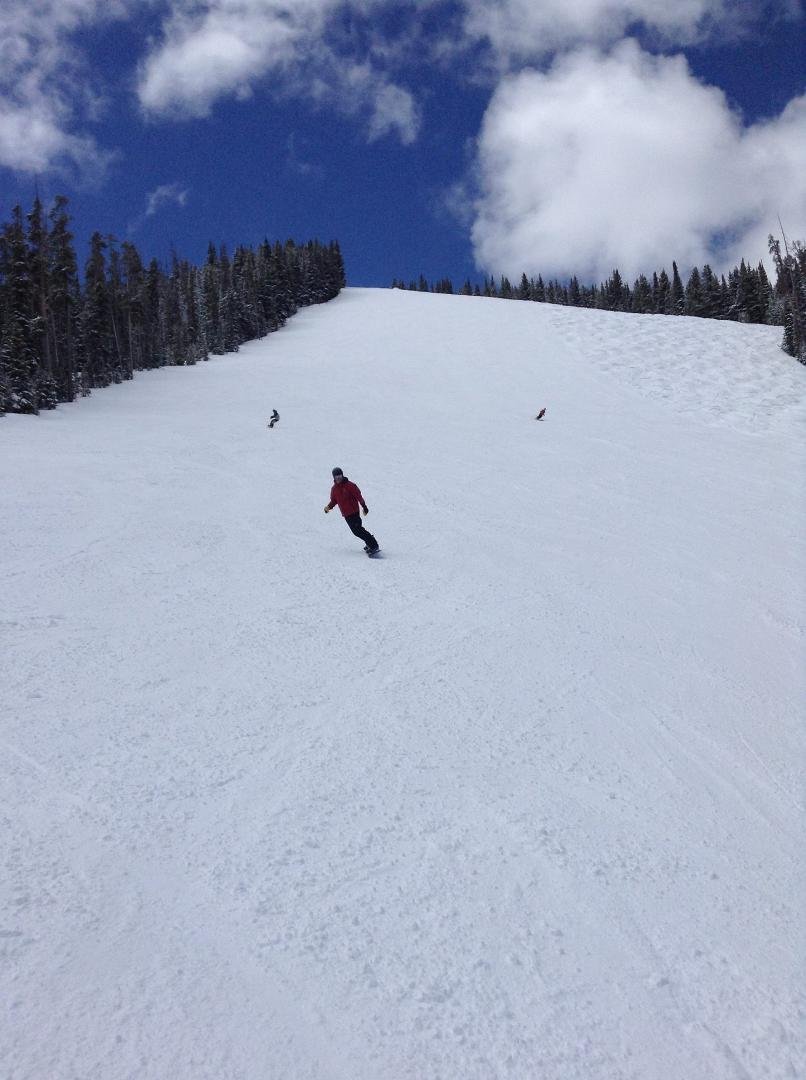 Prima, groomed!  Mark "it's seems a lot steeper without steps (moguls)"