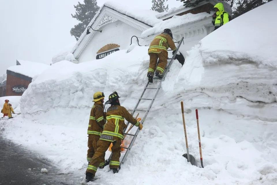 Our Hat's off to all the Firemen & Police that help us every time they are needed. Thanks you for all You do!!