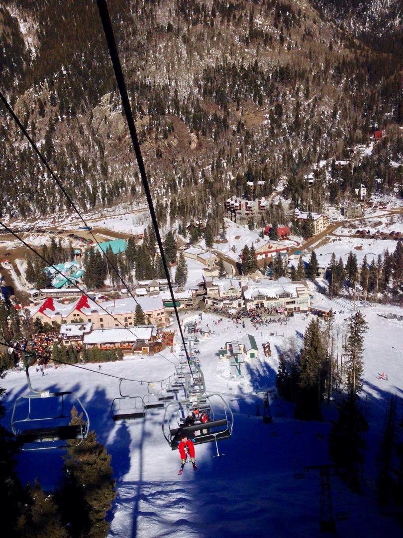 3 days for you to make it to the Taos Wine Festival. The skiing was fantastic today. Ghost Horse CVV dinner tonight. http://ow.ly/i/8nZ7C