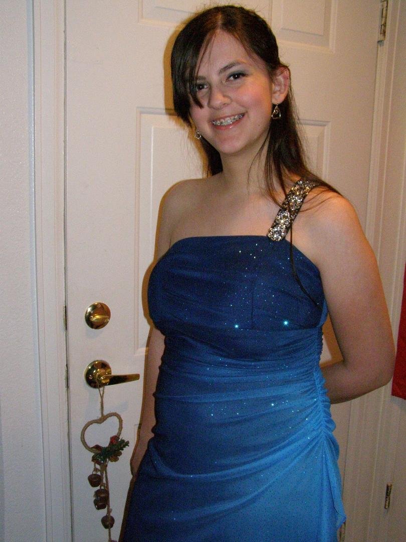 Andi had her prom last night. She looks beautiful!