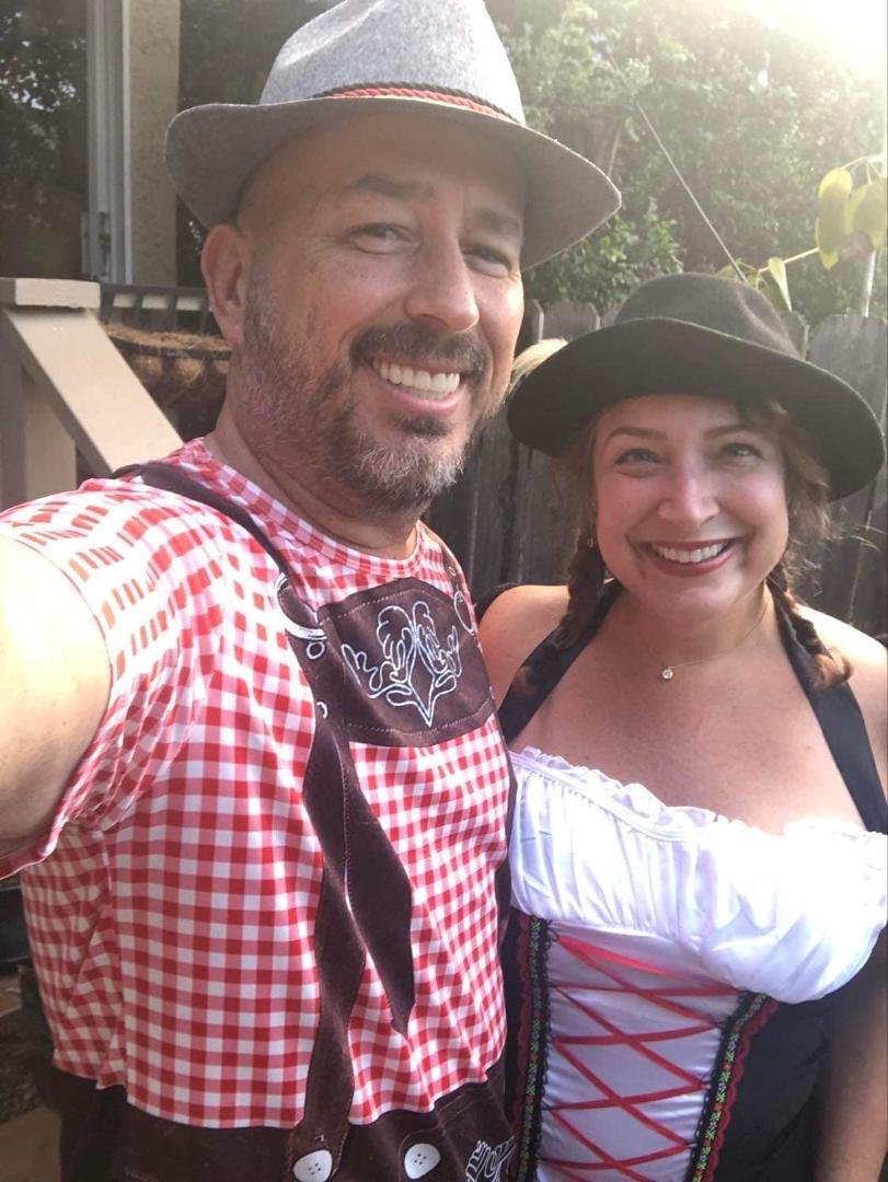 Jammin’ with some local music and grindz at the Kailua Fall Festival… Prost!